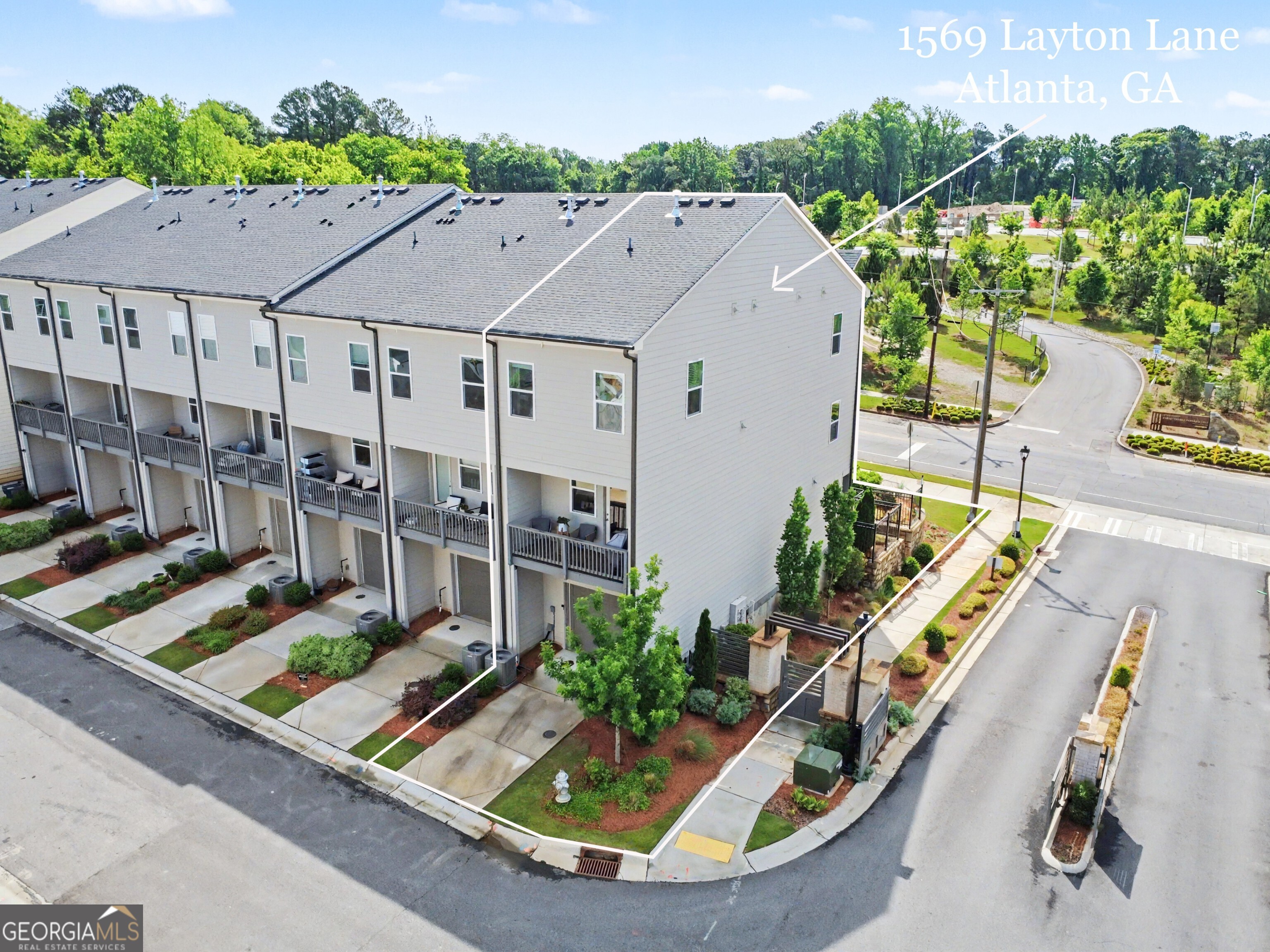 1569 Layton Lane NW Atlanta GA 30318