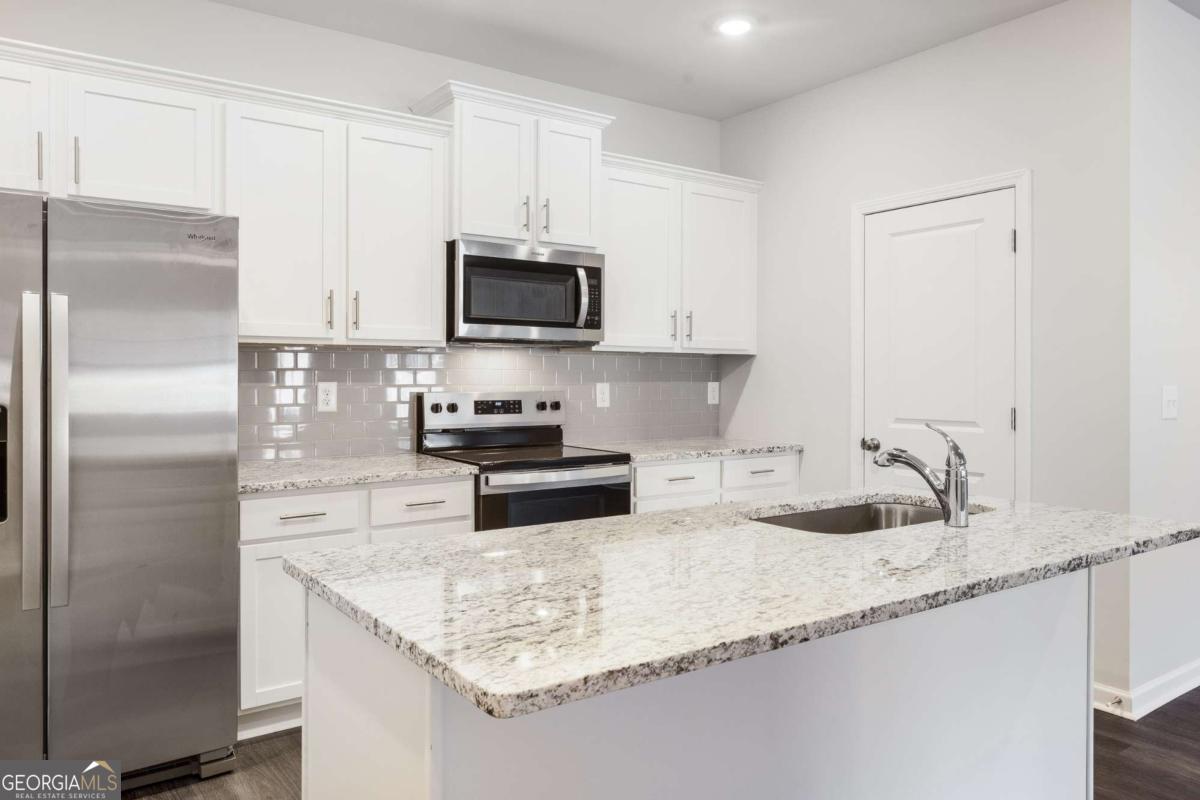 401 Whitehorse Way Conyers GA 30094