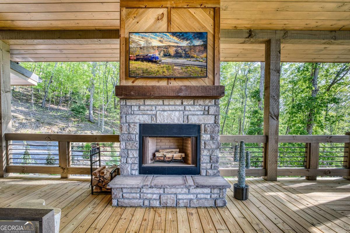 245 Mountain Retreat Drive Morganton GA 30560