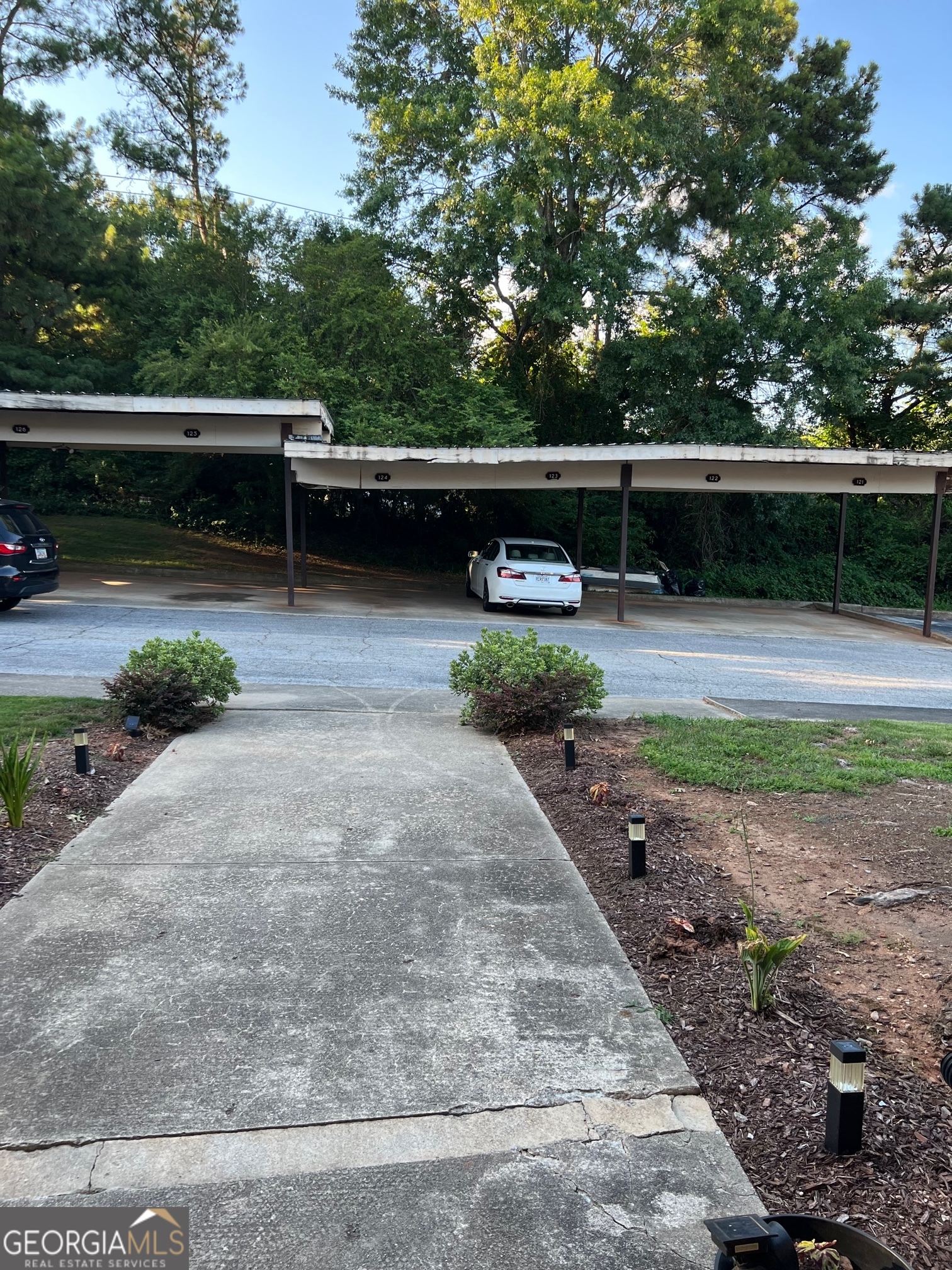 121 Rue Fontaine Lithonia GA 30038