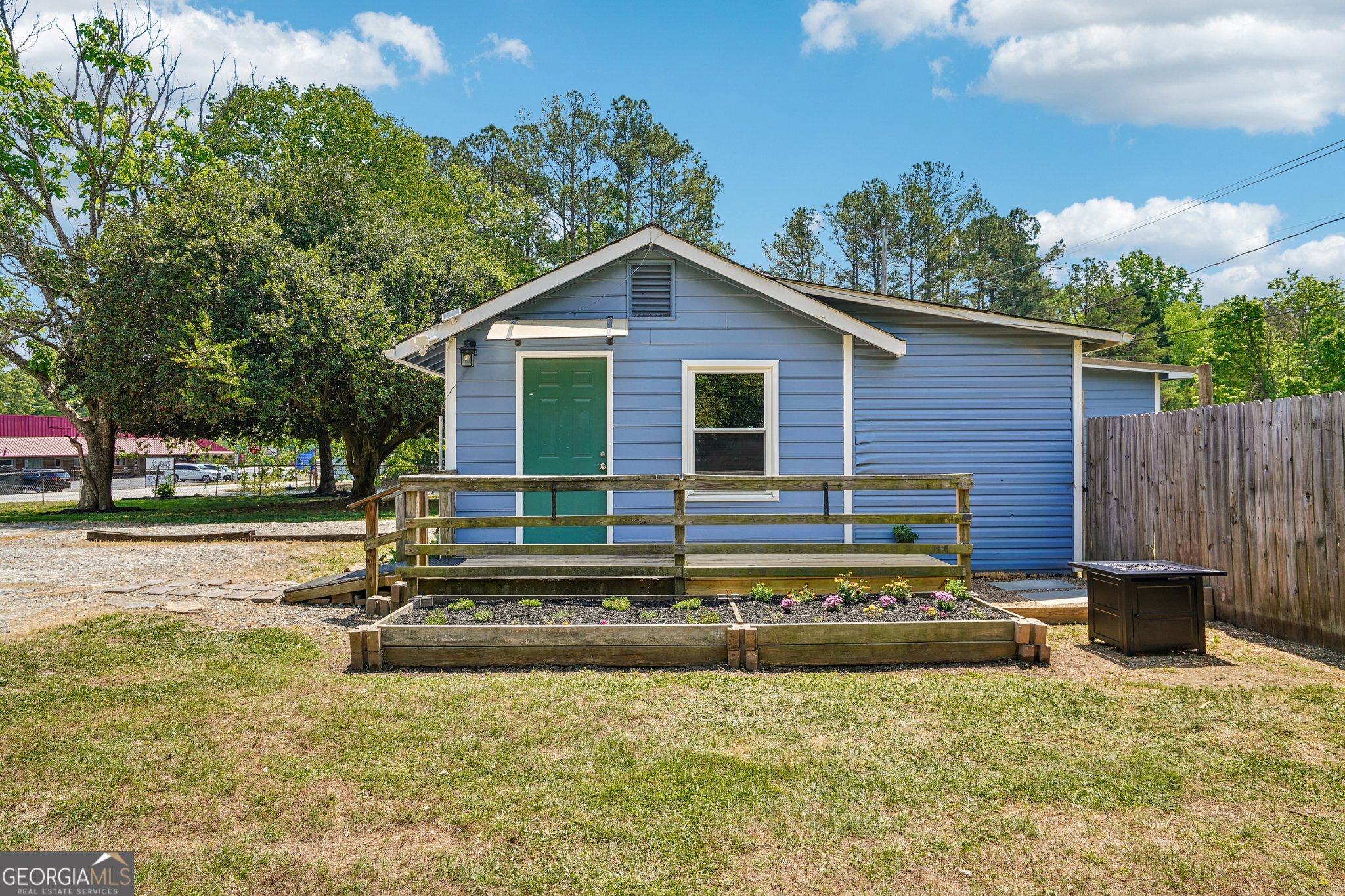 1042 Main Street Whitesburg GA 30185