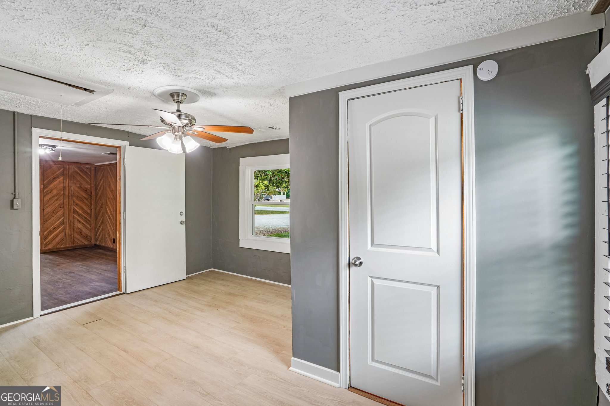 1042 Main Street Whitesburg GA 30185