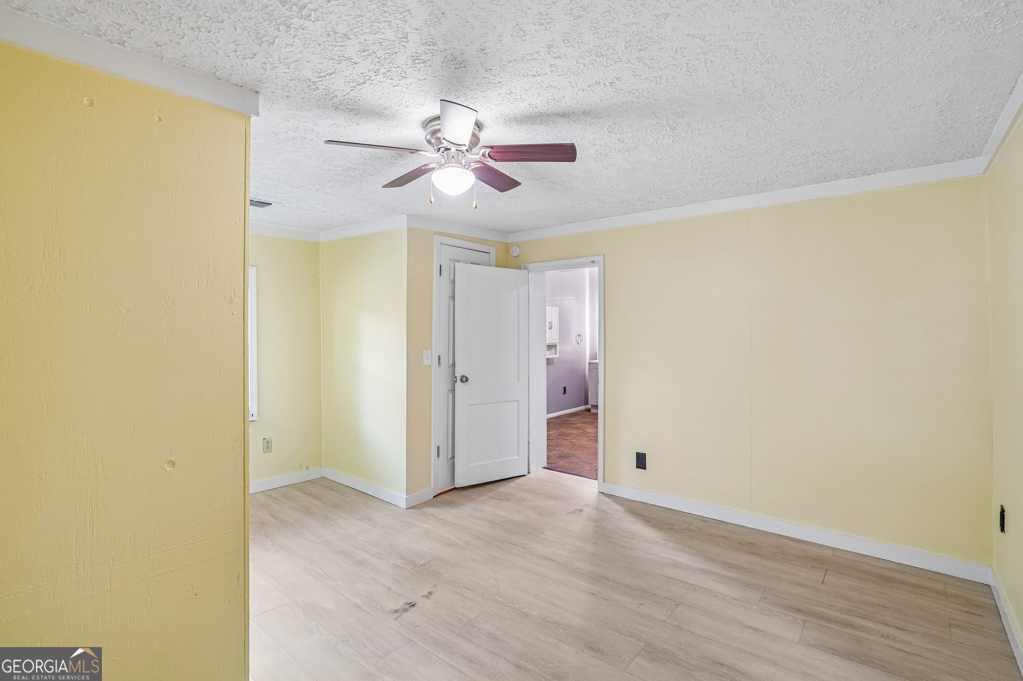 1042 Main Street Whitesburg GA 30185