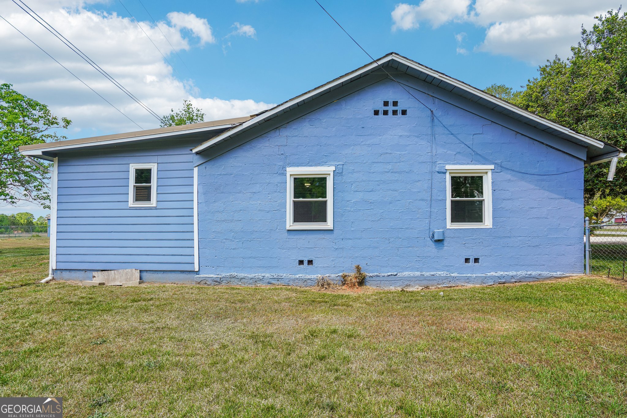 1042 Main Street Whitesburg GA 30185