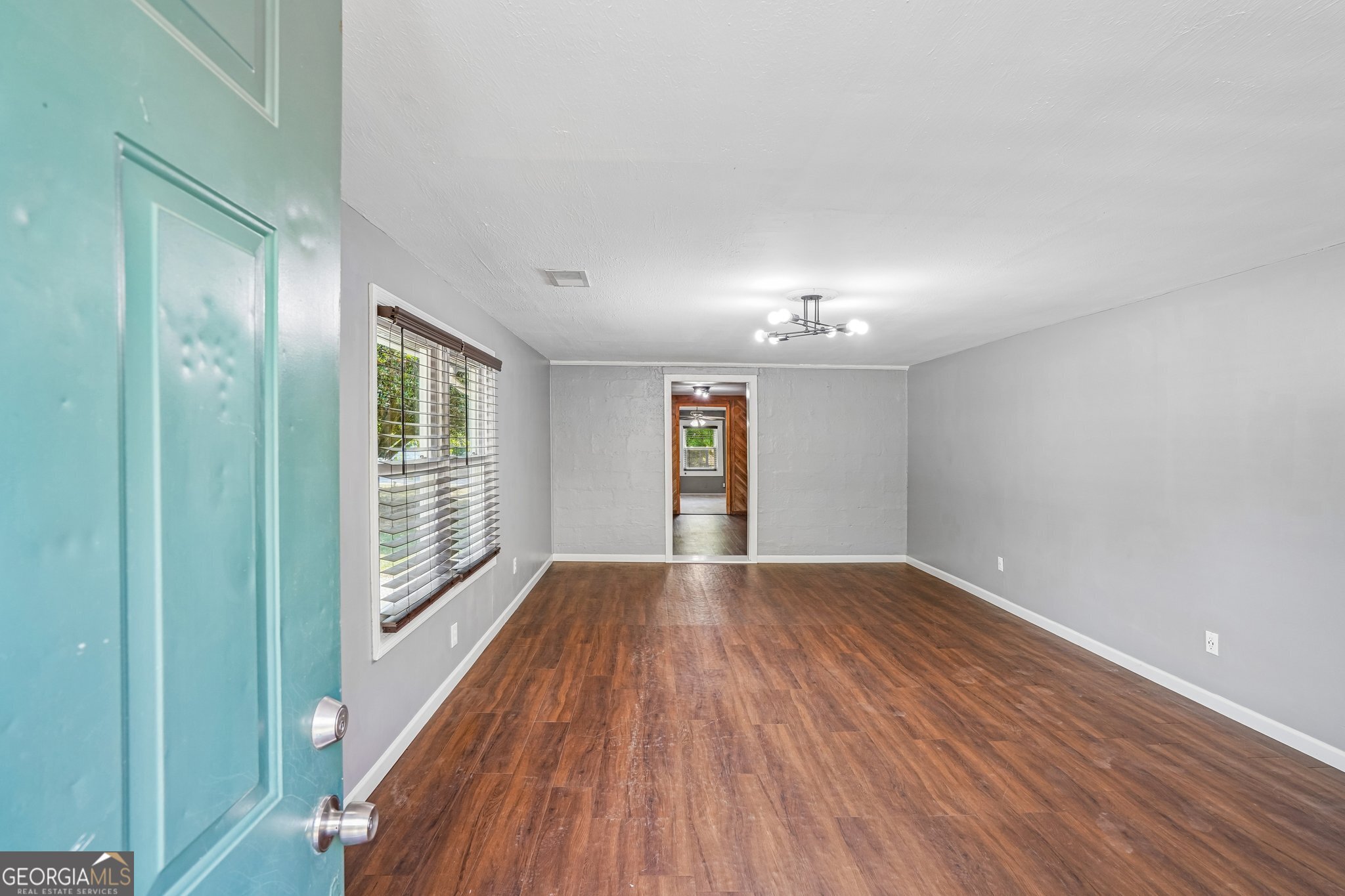 1042 Main Street Whitesburg GA 30185