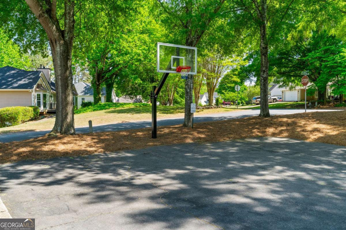 1325 Willow Tree Drive Woodstock GA 30188
