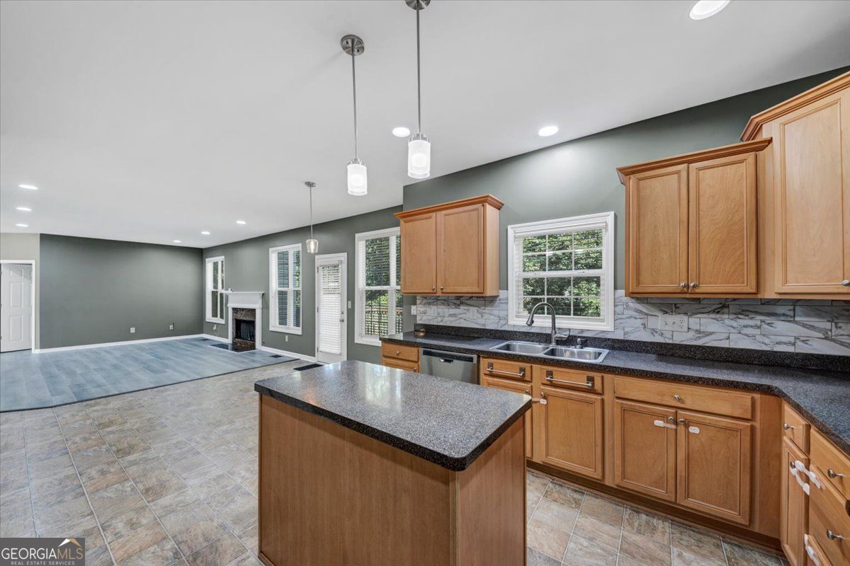 5218 Brown Leaf Trail SW Powder Springs GA 30127