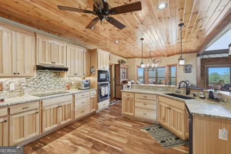 89 Old Steele Hollow Dahlonega GA 30533