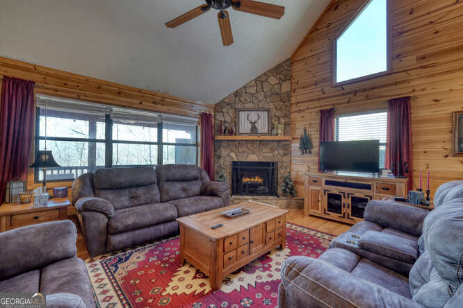 330 Mattie Lane Blairsville GA 30512
