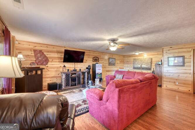 330 Mattie Lane Blairsville GA 30512