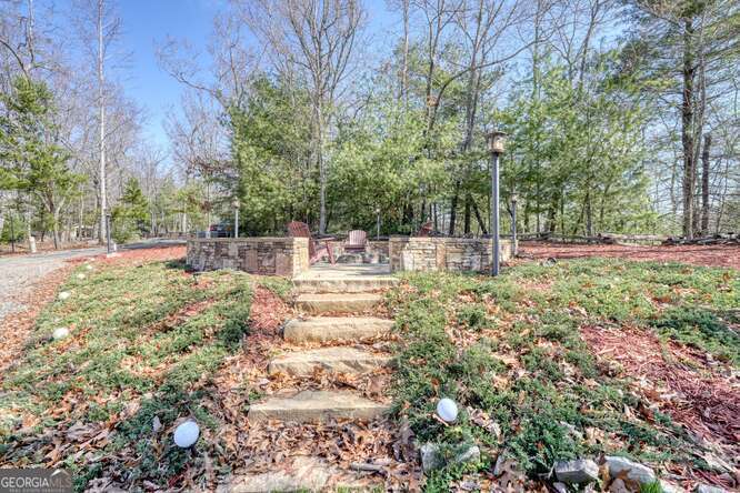 330 Mattie Lane Blairsville GA 30512
