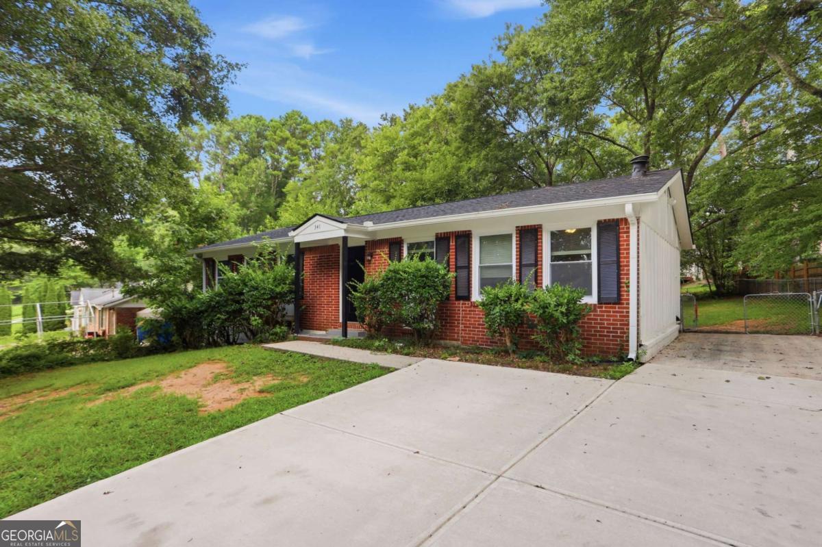 341 Roxbury Drive Riverdale GA 30274