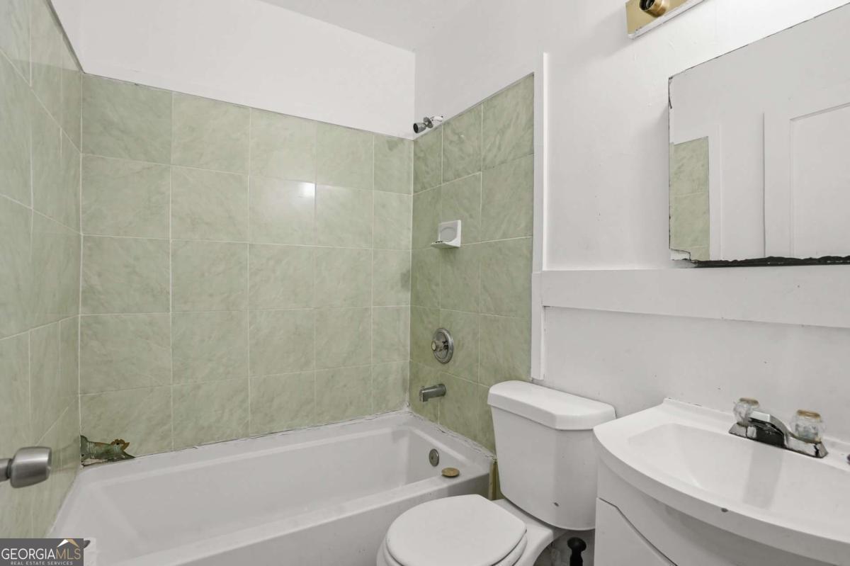 1105 Oak Knoll Terrace SE Atlanta GA 30315