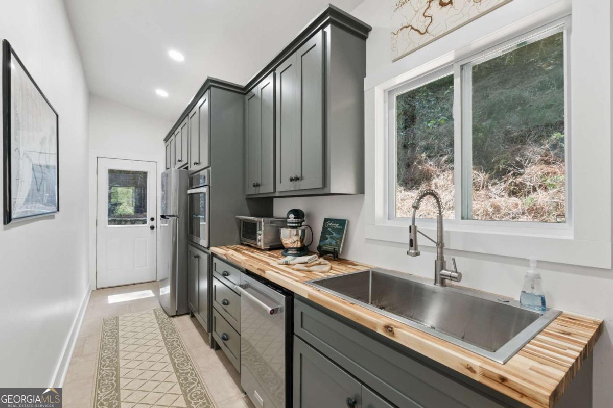88 Vidalia Lane Lakemont GA 30552