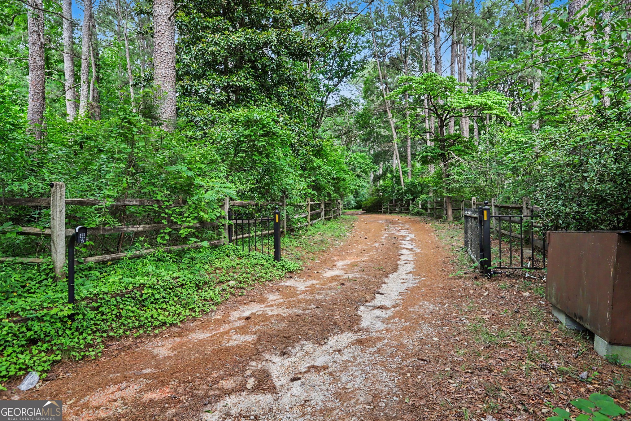 675 Ridge Avenue Stone Mountain GA 30083
