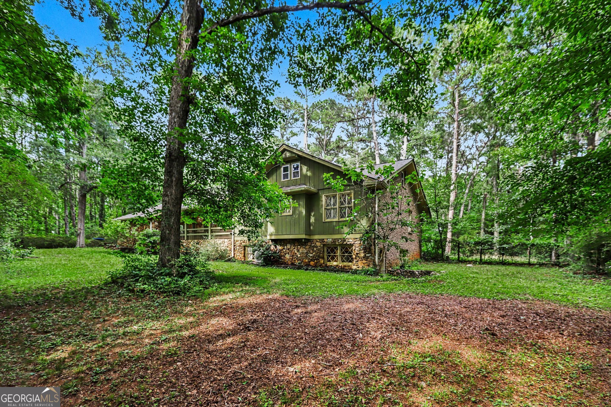 675 Ridge Avenue Stone Mountain GA 30083