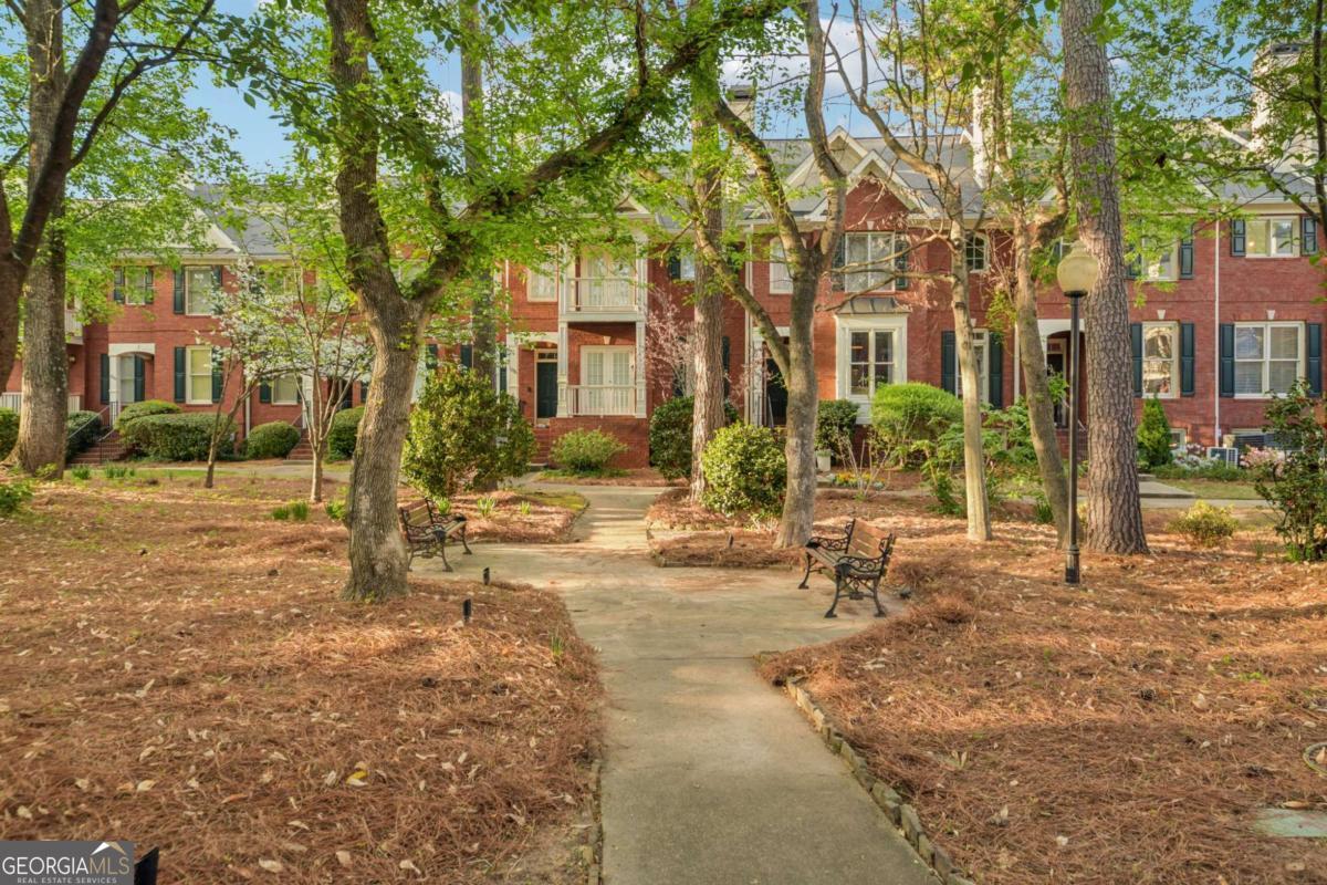 1192 Brookhaven Glen NE Atlanta GA 30319