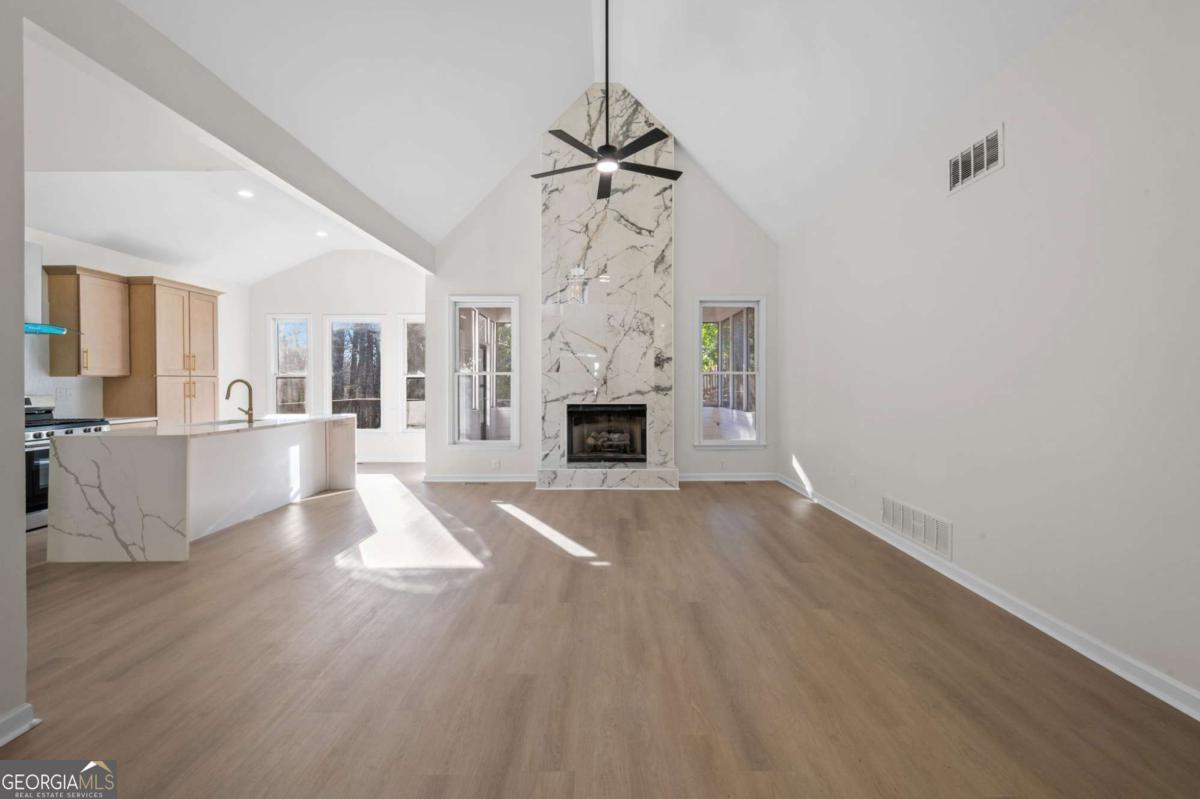 1288 Gate Post Lane Powder Springs GA 30127