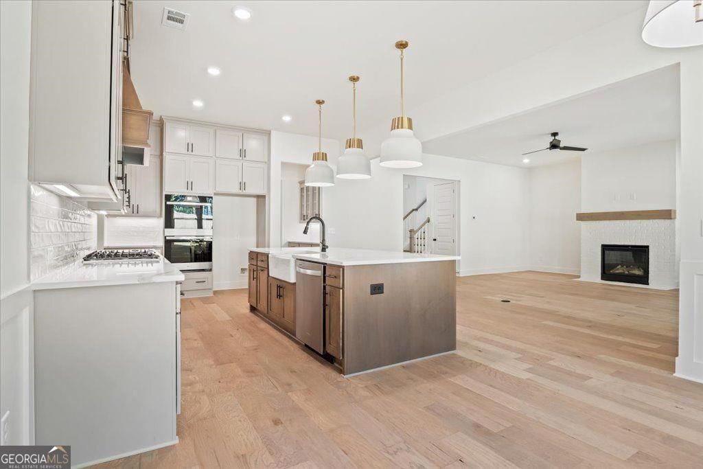 8330 Creekside Overlook Drive Gainesville GA 30506