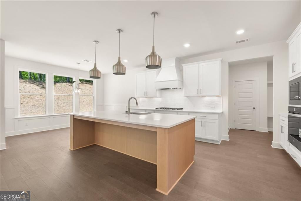 8330 Creekside Overlook Drive Gainesville GA 30506