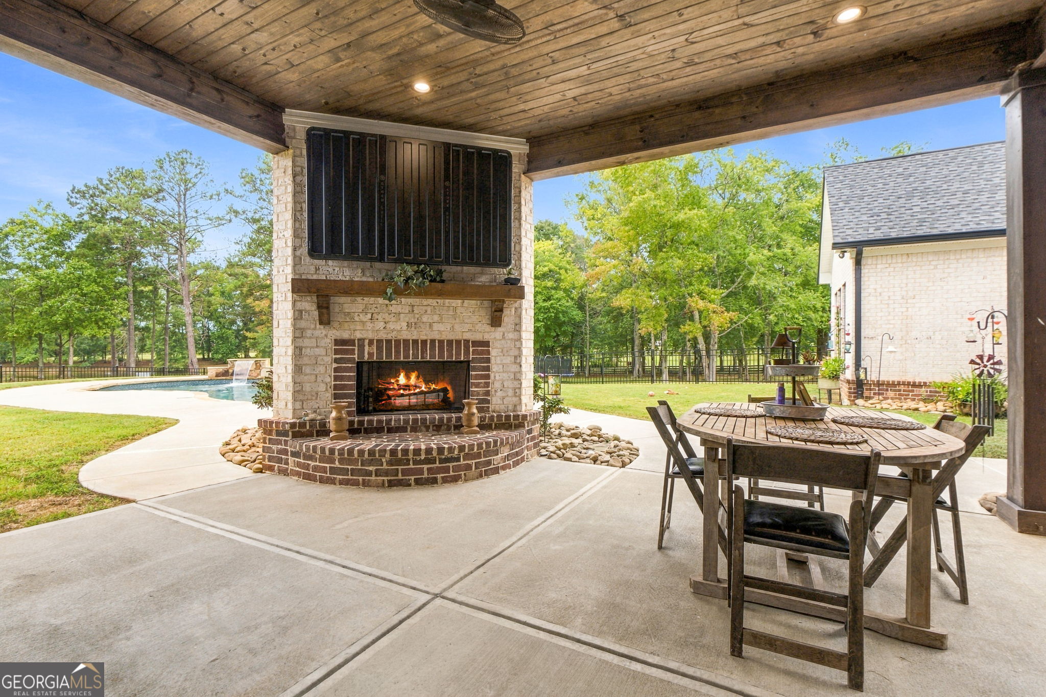 3105 Hollonville Road Williamson GA 30292