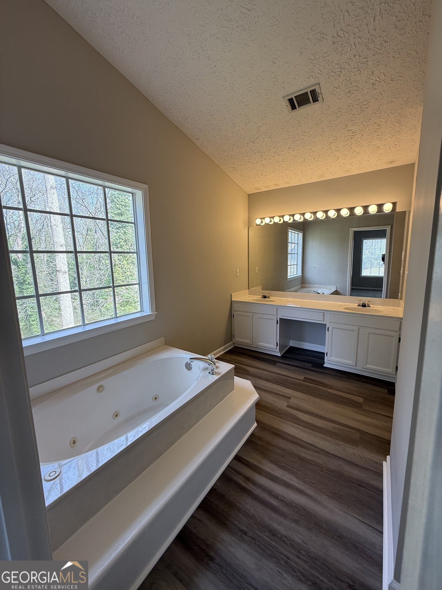 4144 Pinehurst Valley Drive Decatur GA 30034