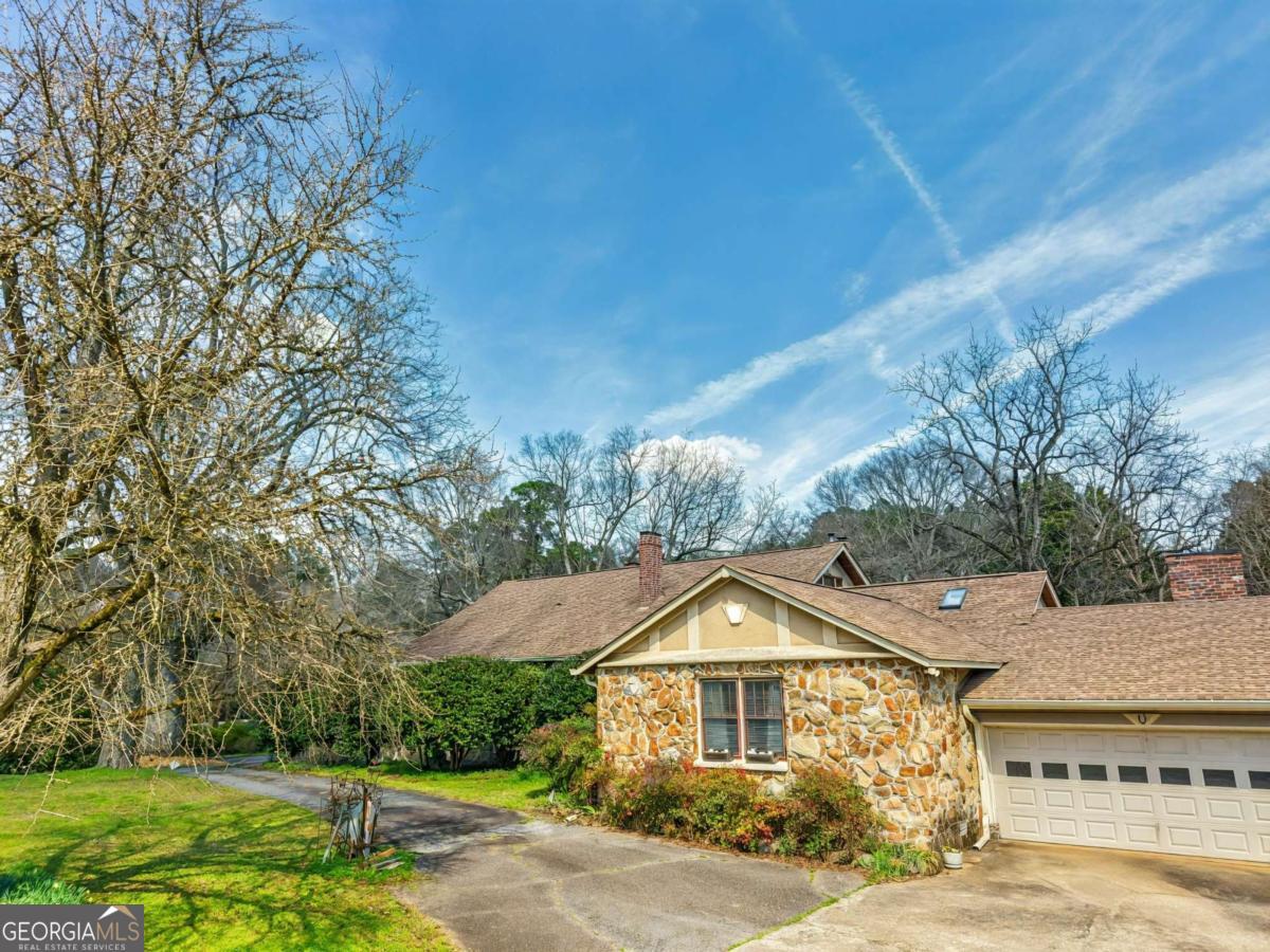 1800 Simonton Bridge Road Watkinsville GA 30677