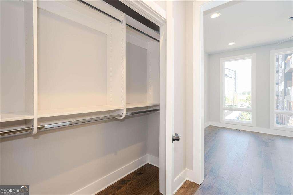 691 Vidalia Lane Atlanta GA 30318