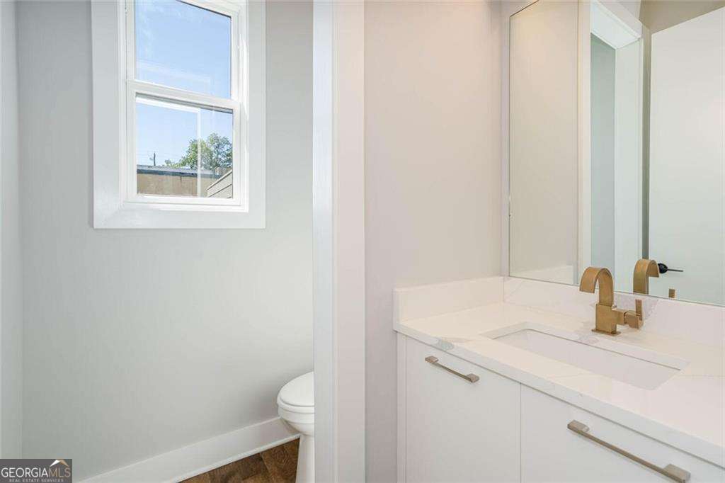 691 Vidalia Lane Atlanta GA 30318