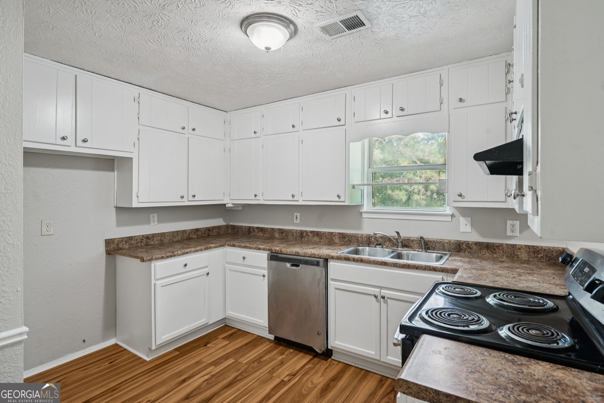 3585 Royal Court Snellville GA 30039