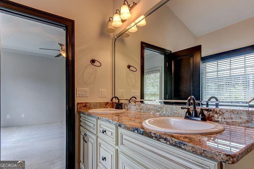 609 Lexington Village Peachtree City GA 30269