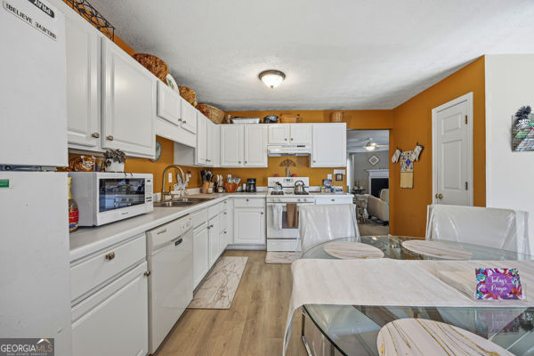 1835 Barrington Overlook NW Marietta GA 30066