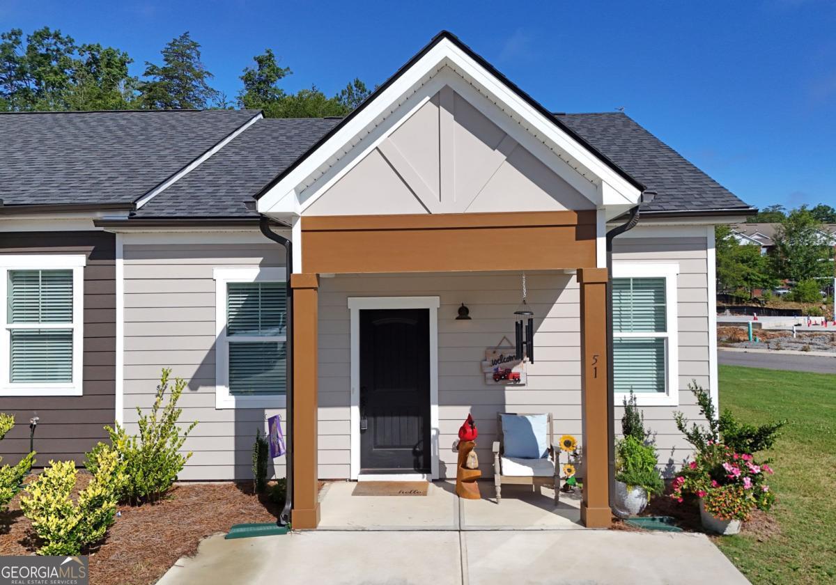 25 Grove Loop Blue Ridge GA 30513