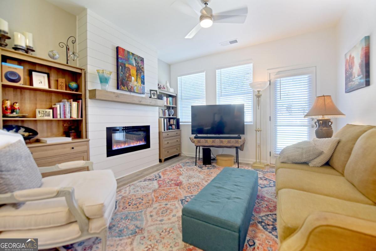 25 Grove Loop Blue Ridge GA 30513