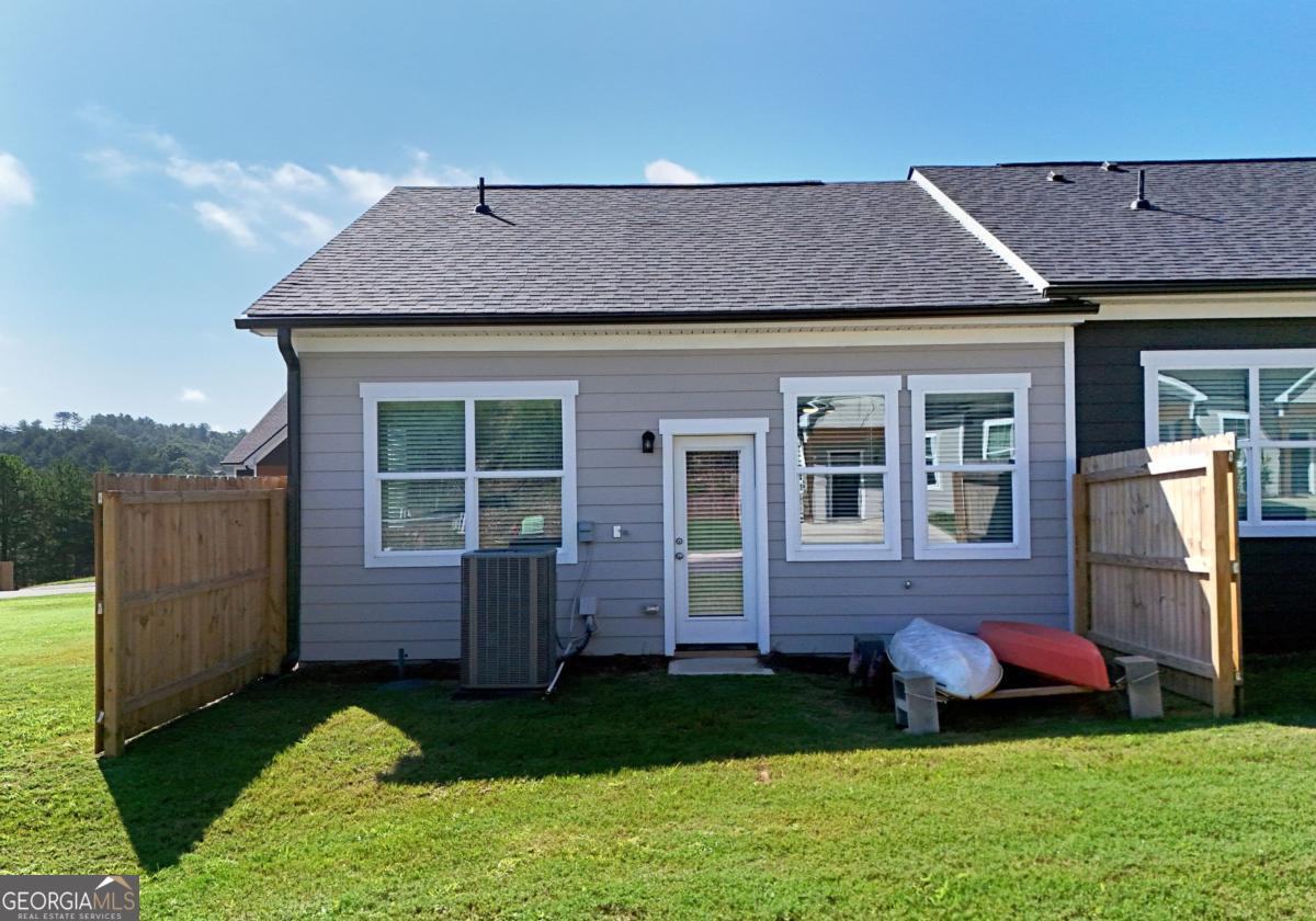 25 Grove Loop Blue Ridge GA 30513