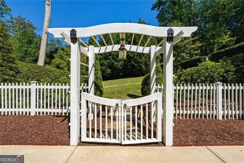 3395 W Paces Ferry Court NW Atlanta GA 30327