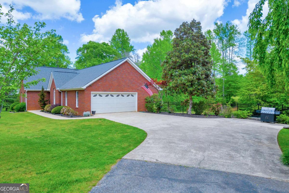 6200 Bent Tree Cove Murrayville GA 30564