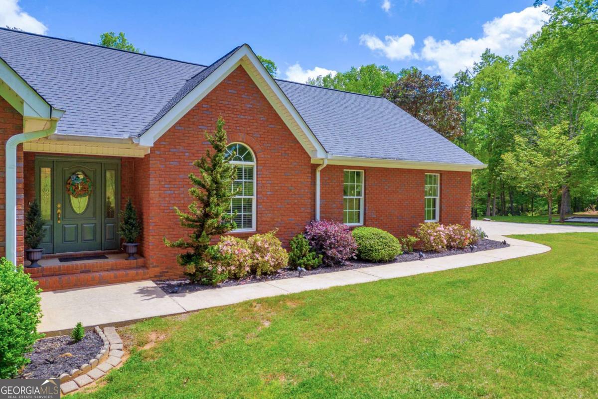6200 Bent Tree Cove Murrayville GA 30564
