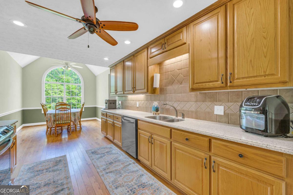 6200 Bent Tree Cove Murrayville GA 30564