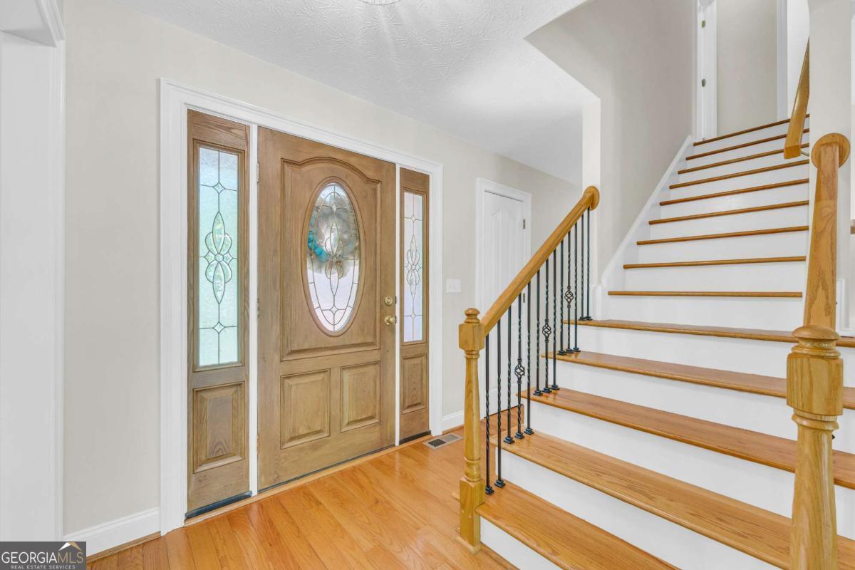 6200 Bent Tree Cove Murrayville GA 30564