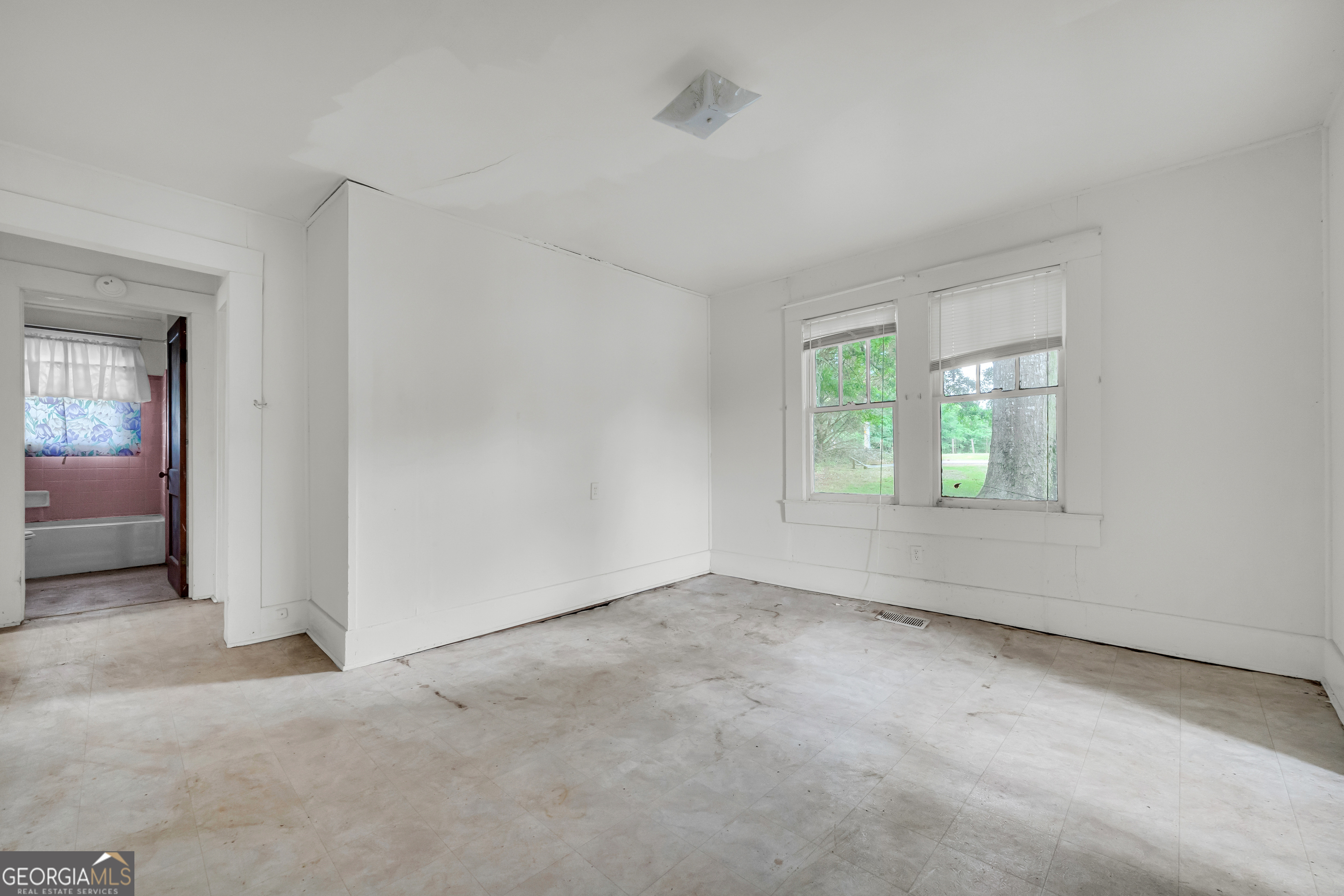1775 Bowersville Street Royston GA 30662