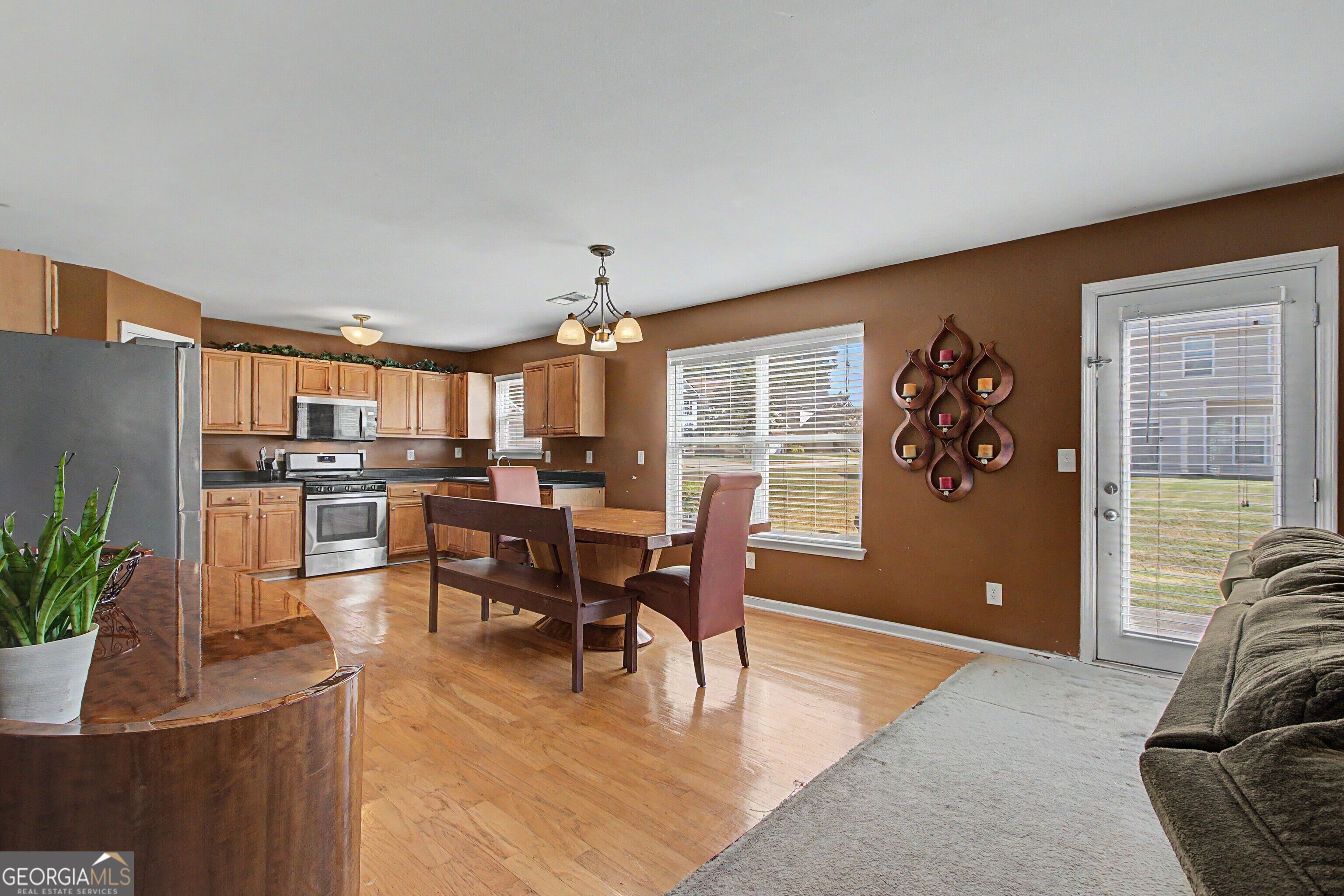 11608 Sarah Loop Hampton GA 30228