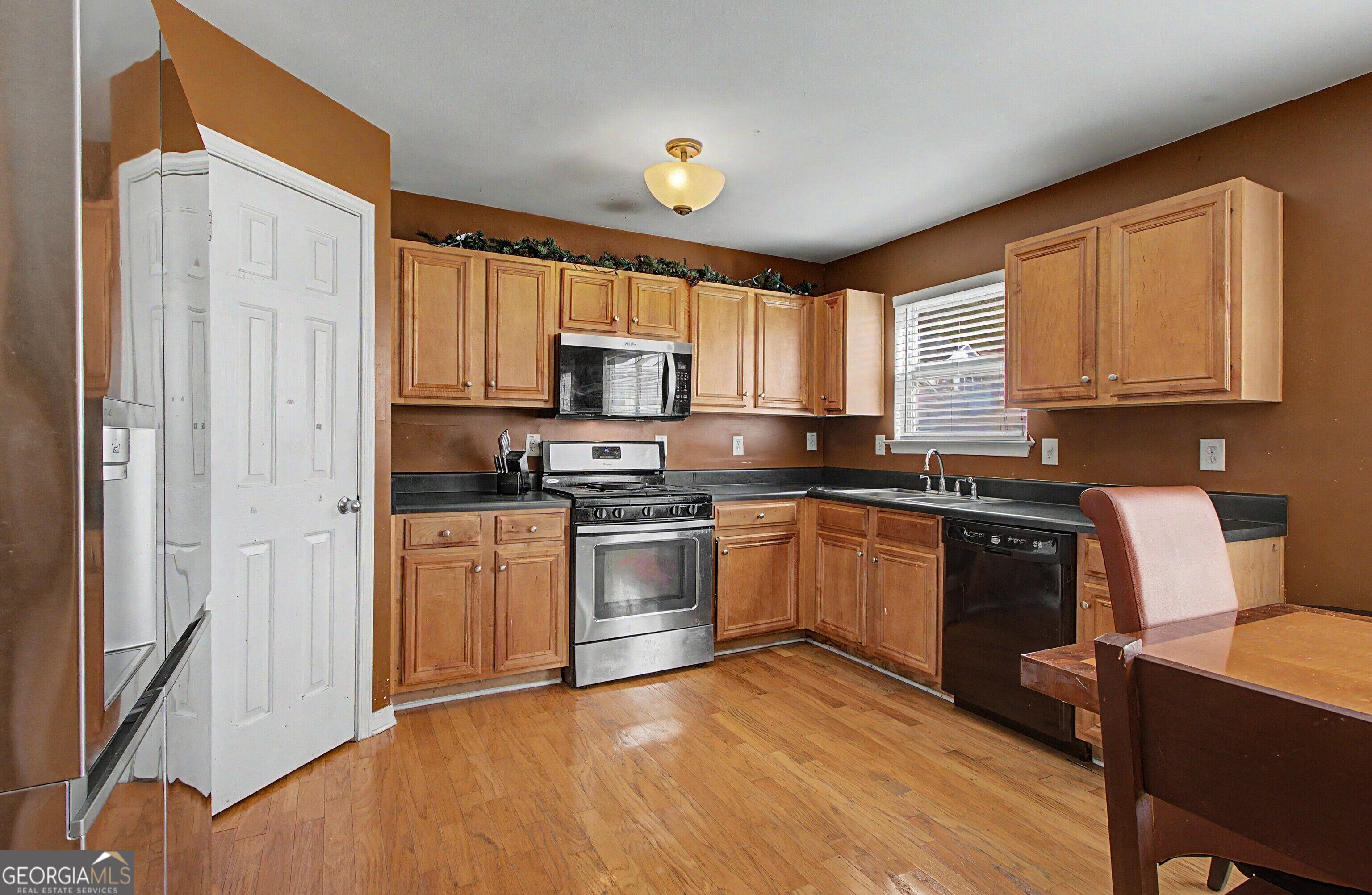 11608 Sarah Loop Hampton GA 30228