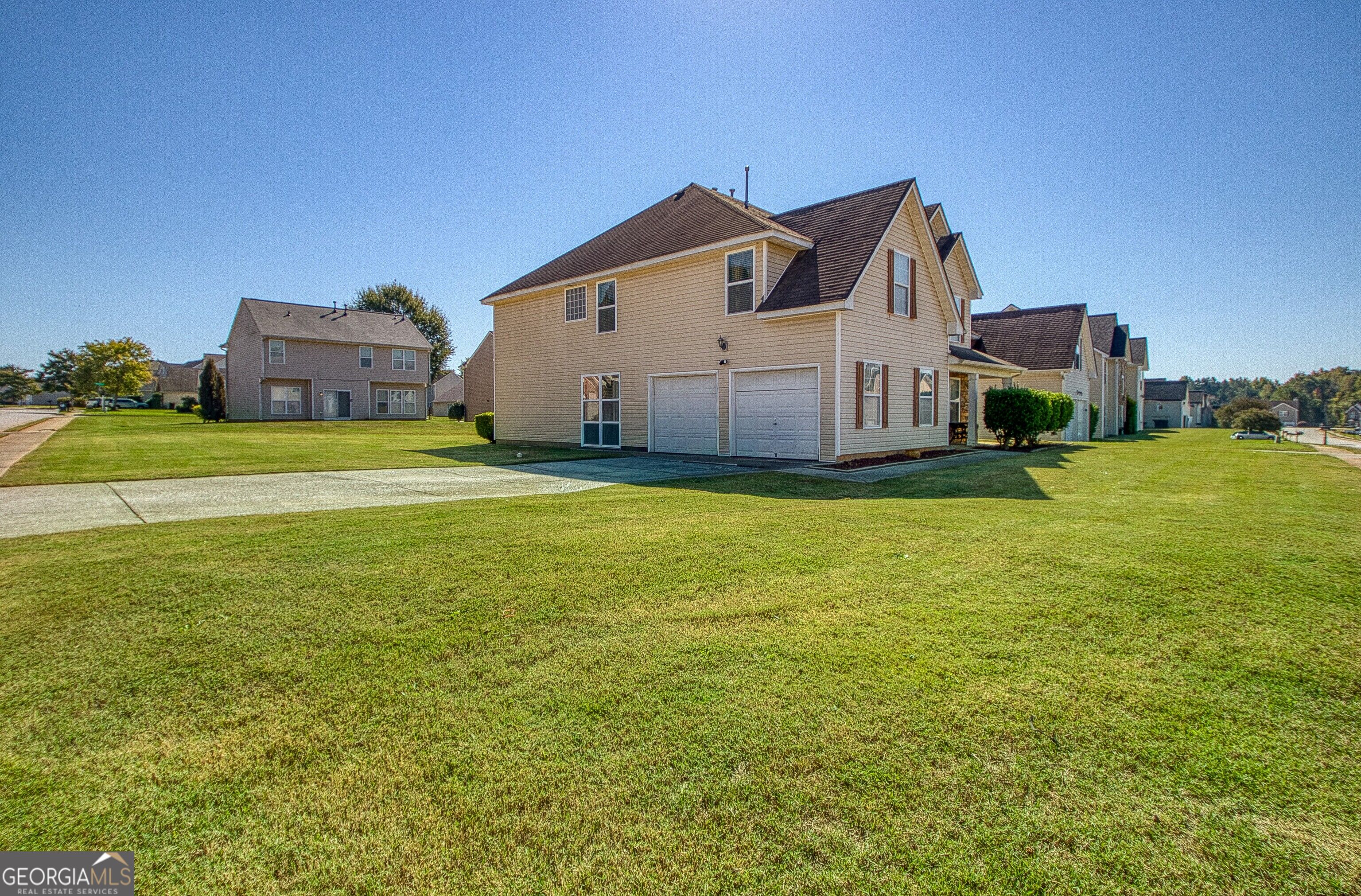 11608 Sarah Loop Hampton GA 30228