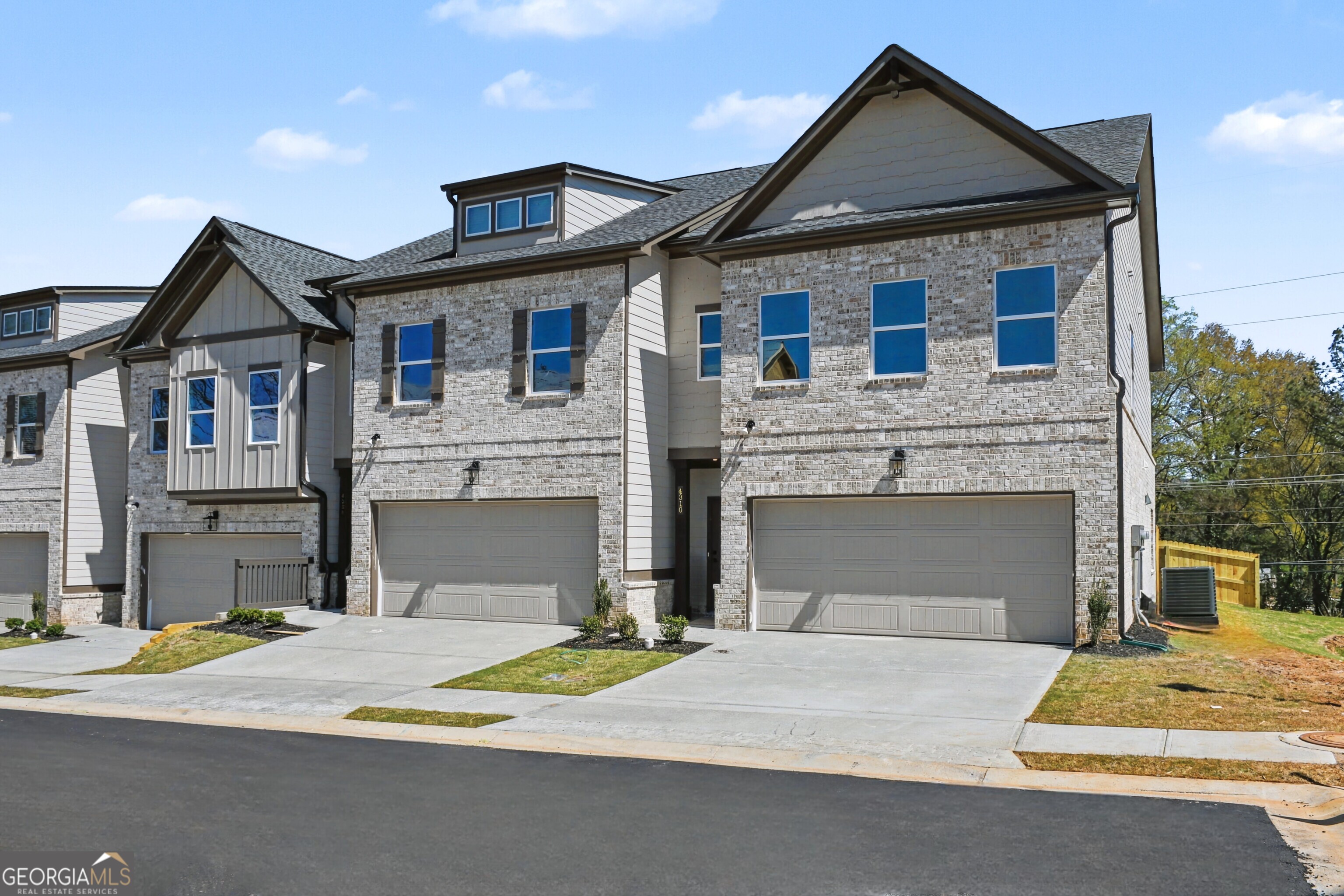 4310 Fern River Bend Norcross GA 30093