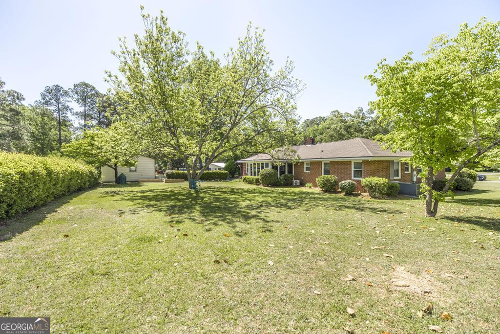 129 S Seventh Street Cochran GA 31014