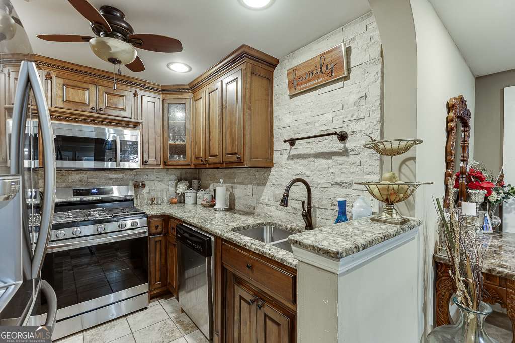 1845 Country Crest Way Dacula GA 30019