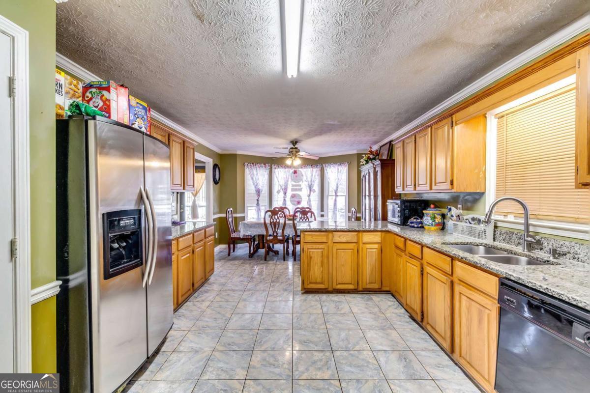 1245 Shamrock Hill Circle Loganville GA 30052