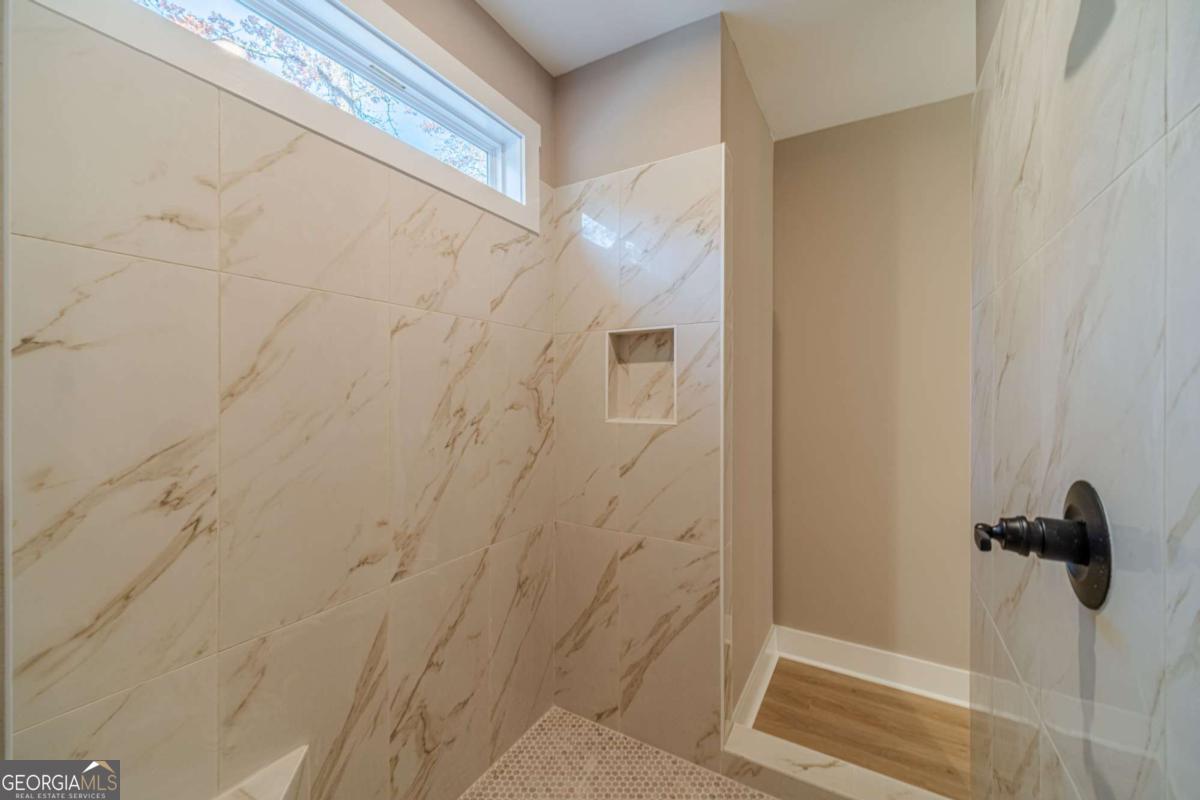 327 Pine Circle Monroe GA 30655