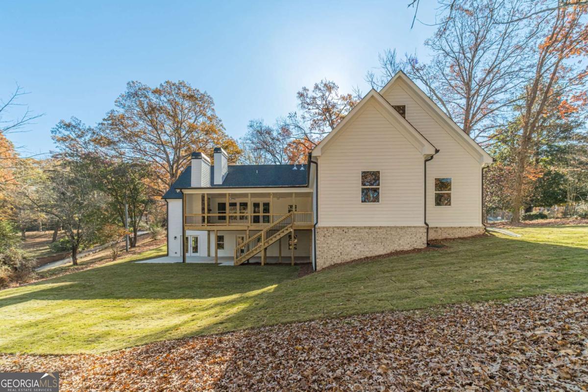 327 Pine Circle Monroe GA 30655